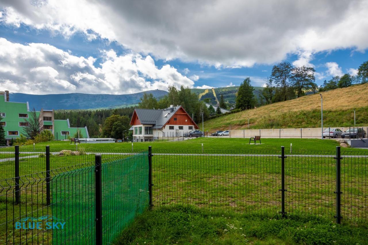 Apartamenty Bluesky - Karkonoska 13, Z Widokiem Na Gory, Blisko Szlakow I Wyciagow, W Zielonej Okolicy Karpacz Buitenkant foto