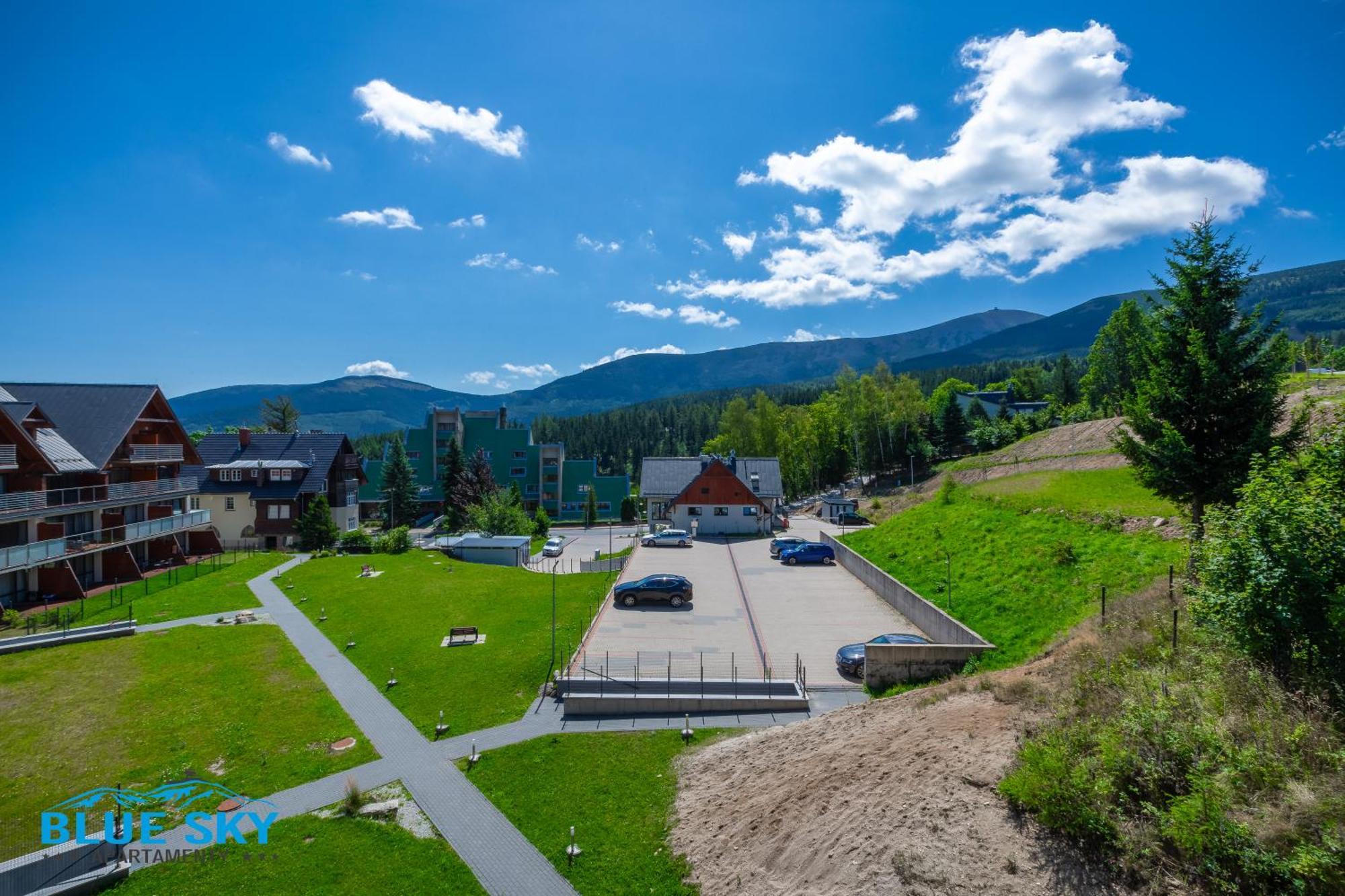 Apartamenty Bluesky - Karkonoska 13, Z Widokiem Na Gory, Blisko Szlakow I Wyciagow, W Zielonej Okolicy Karpacz Buitenkant foto
